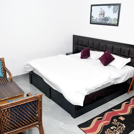 Khajuraho Glory Homestay Exterior photo
