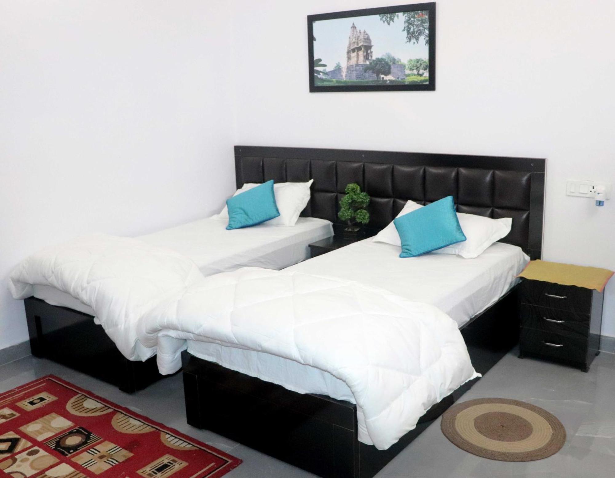 Khajuraho Glory Homestay Exterior photo