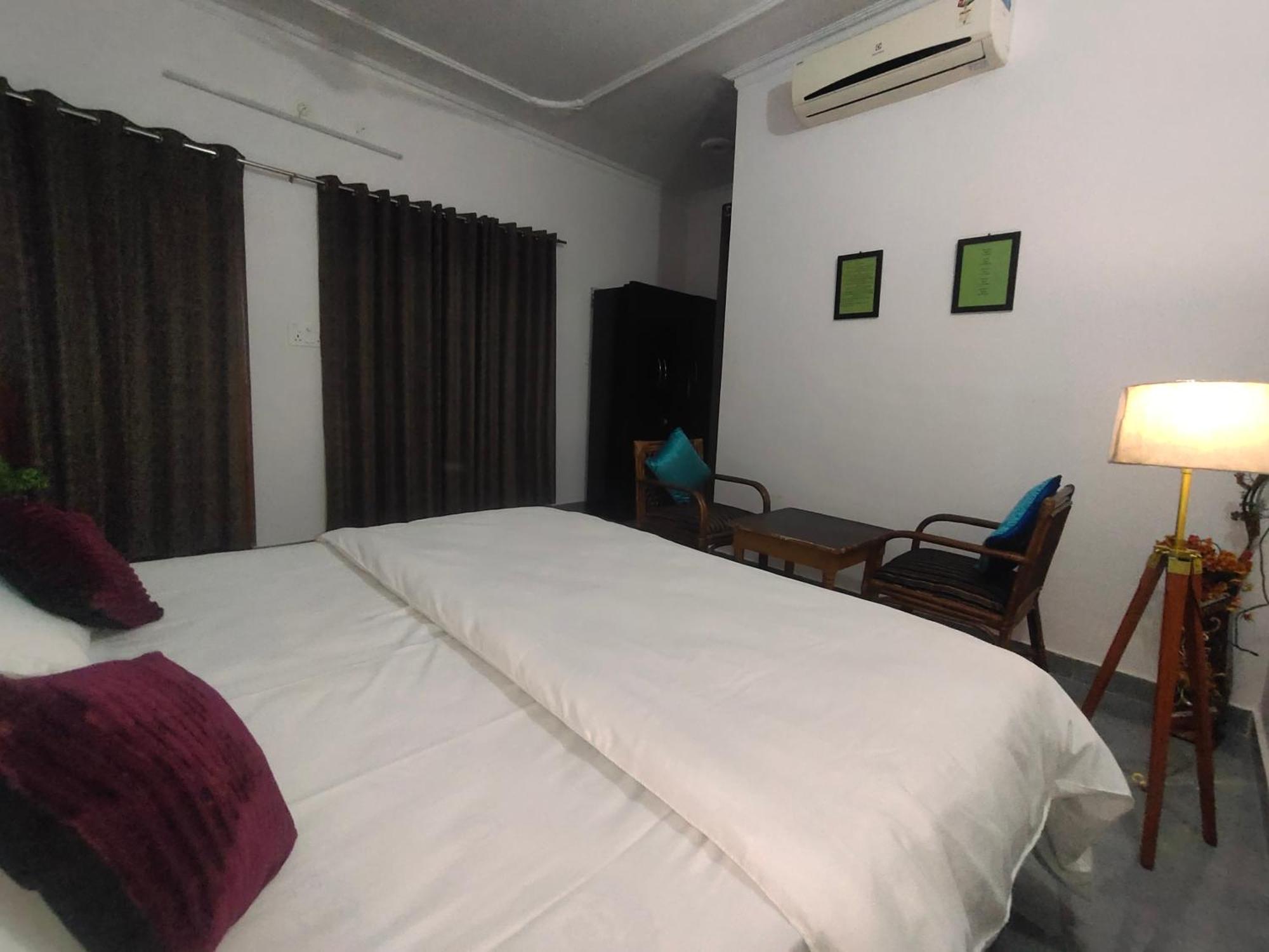 Khajuraho Glory Homestay Exterior photo